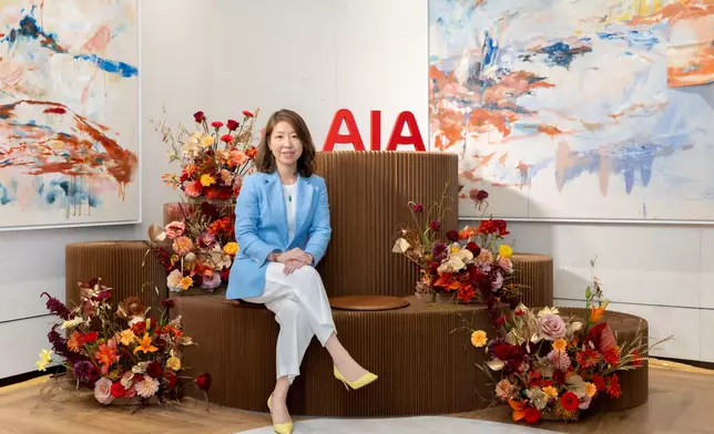 友邦香港及澳門首席產品主張策劃及醫療保健官梁莉斯女士表示，友邦峻宇將業務重心擴展至超高淨值客戶， 而「友邦峻宇尊尚財富中心」開幕是當中的重要發展里程碑。