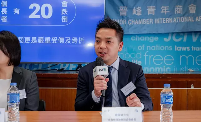 歐陽健剖析肌少症風險，倡議加強地區康健中心提供的防跌服務