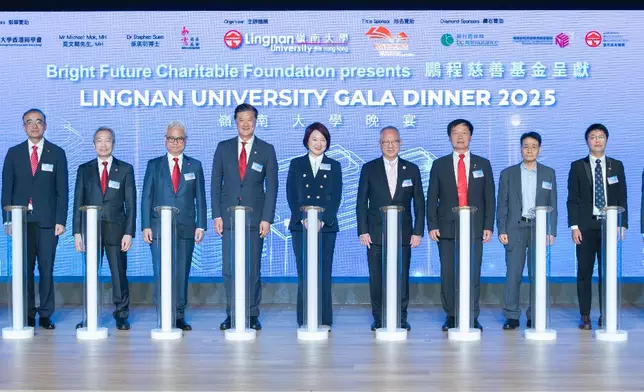 一眾嘉賓主禮晚宴開幕儀式