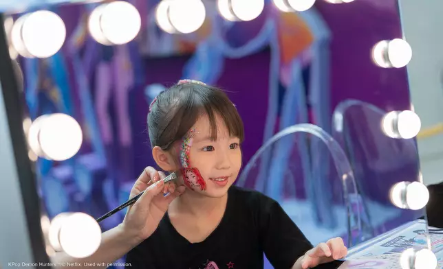 面部彩繪及髮型