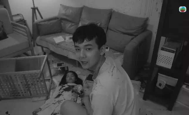 施焯日聲稱抑鬱症發生，斬傷家姐和妹妹。