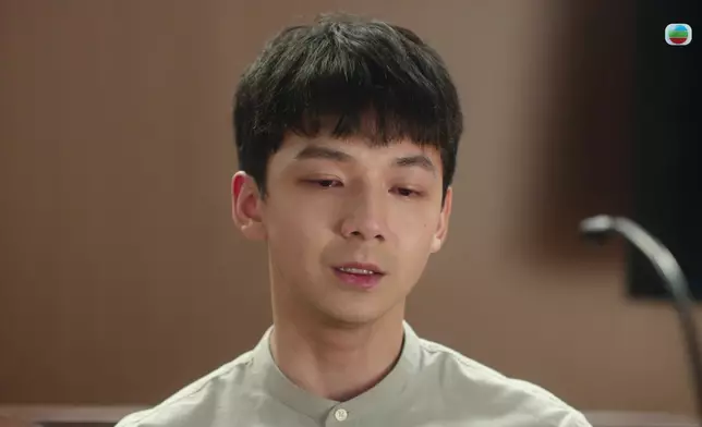 施焯日哭着憶述為家姐頂罪，其爆喊戲極為感人。