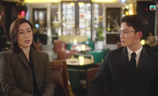 有網民盛讚周嘉洛在第二集中與阿佘的兩場正面交鋒戲不但零怯場，而且氣場也不輸阿佘，證明嘉洛仔演技真係有進步。