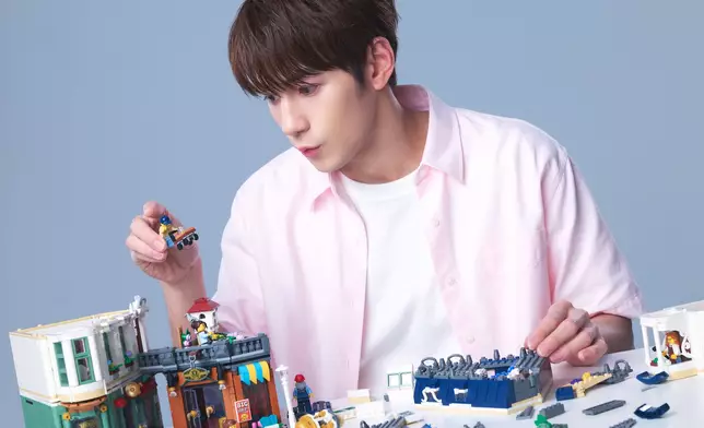 人氣男神魏浚笙（Jeffrey）成為香港首位「LEGO®️PLAYMAKER」代表，在忙碌的生活中重新找回玩樂節奏。