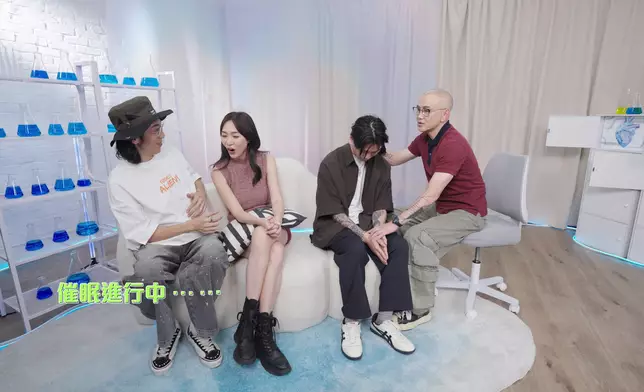 節目導演挑鄒醫生機接受催眠。