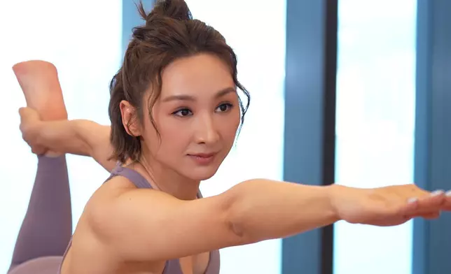 高海寧示範何謂「瑜」美人。