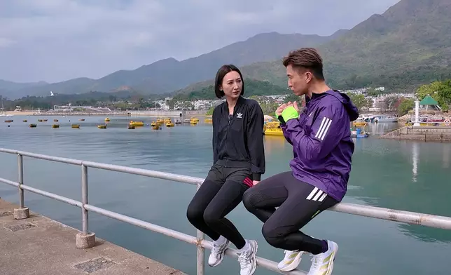 陳山聰與高海寧分享跑步的樂趣。