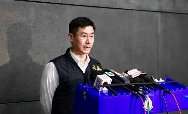 新界南總區反三合會行動組高級督察林高進向傳媒簡報案情。