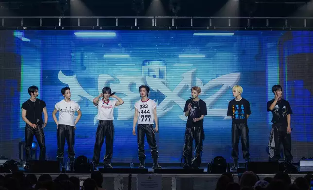 NEXZ演唱汪蘇瀧人氣歌曲《像晴天像雨天》。主辦單位提供圖片