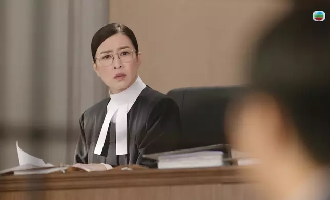 黃庭鋒在這場法庭戲中展現了多元層次。