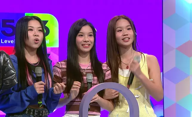 沙律真係表情多多架。