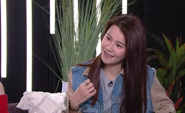 甜蜜程度令她直呼：畀佢哋兩個份甜浸滿咗！