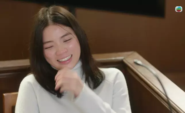 呢幕又喊又笑、哭笑不得嘅演繹，相當Impressive。