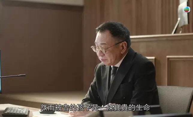 許紹雄嘅判詞，情理兼備、發人深省，加上Benz哥頂級嘅演技，極有感染力。