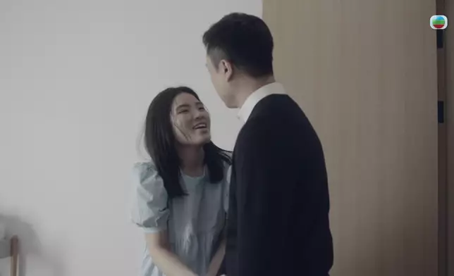 Kate這幕演活了珊珊盲目迷戀的狀態。