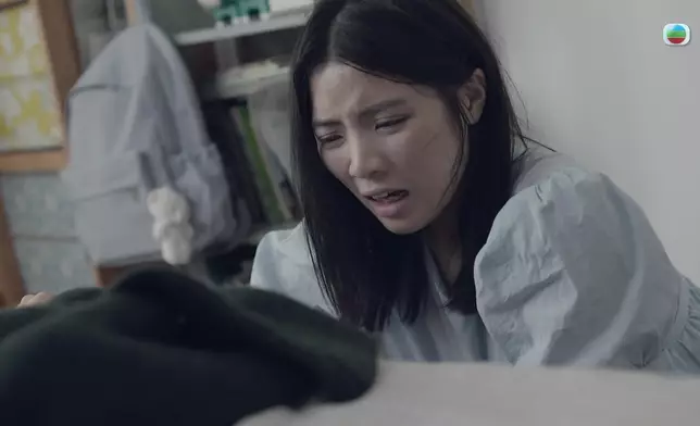 而佢演繹嘅歇斯底里同崩潰都好入心。