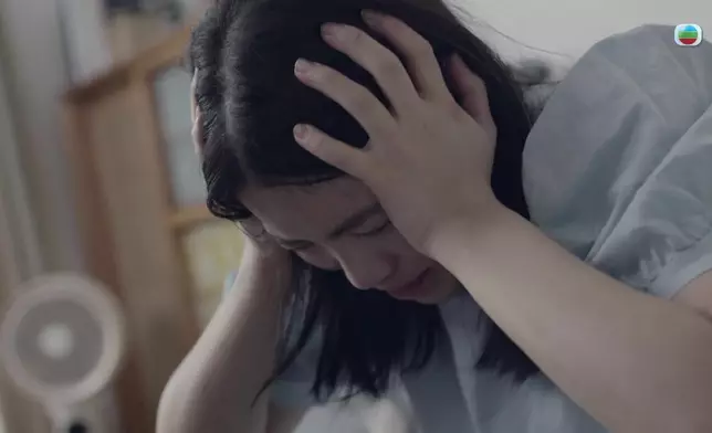 而佢演繹嘅歇斯底里同崩潰都好入心。