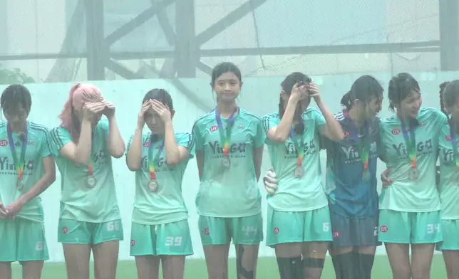 螢花女子足球隊