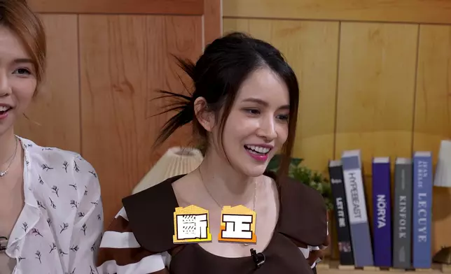 最後Amber對指控放棄抵抗。