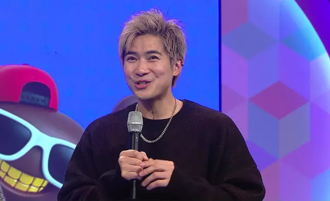 Lucas笑容真係好燦爛。