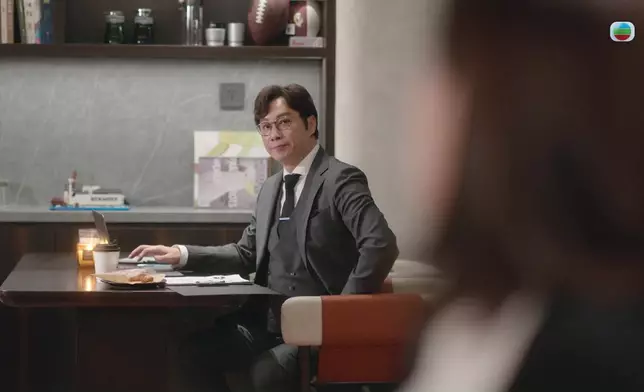 阿佘同阿譚呢段單憑眼神微表情互動、「無聲勝有聲」嘅場口好好睇，唔少網民都希望光正同言官可以復合。