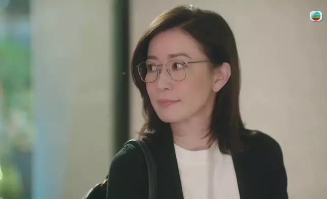 阿佘同阿譚呢段單憑眼神微表情互動、「無聲勝有聲」嘅場口好好睇，唔少網民都希望光正同言官可以復合。