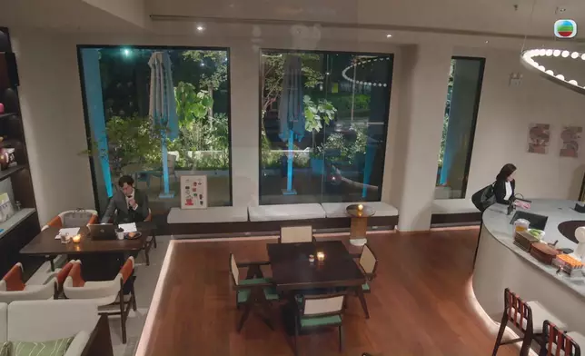 阿佘同阿譚呢段單憑眼神微表情互動、「無聲勝有聲」嘅場口好好睇，唔少網民都希望光正同言官可以復合。