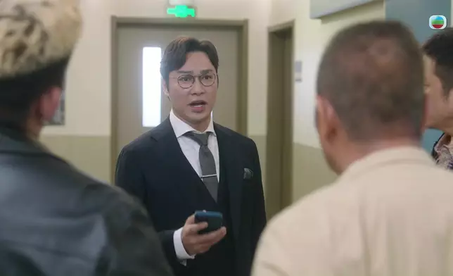 阿譚嘅角色討好之餘，再加上佢「鬆馳感」十足嘅演繹，難怪角色咁入屋。