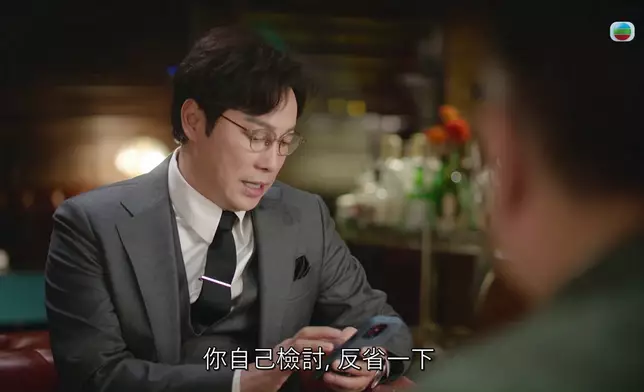 呢場酒吧Man’s Talk，阿譚同許紹雄嘅互動又係一絕。