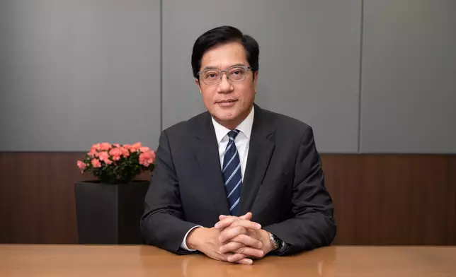 黃偉綸接受專訪時指，特區政府會繼續守牢國家安全底線，並全力統籌安全與發展，配合國家「十五五」規劃開局之年，除了加快北部都會區建設。