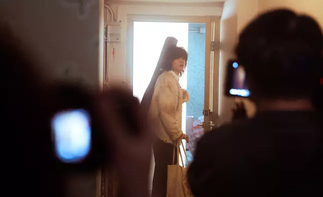 他笑言：「有少少似《李屍朝鮮》，然後啲喪屍喺霧入面衝出嚟。」