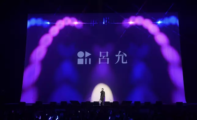 盧廣仲師弟、千禧創作新星呂允連續三場以嘉賓身份為師兄的演唱會打頭陣暖場。