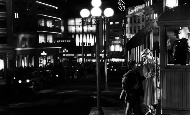 《日出》(1927)(2K數碼修復版)劇照 (鳴謝Park Circus_Disney)