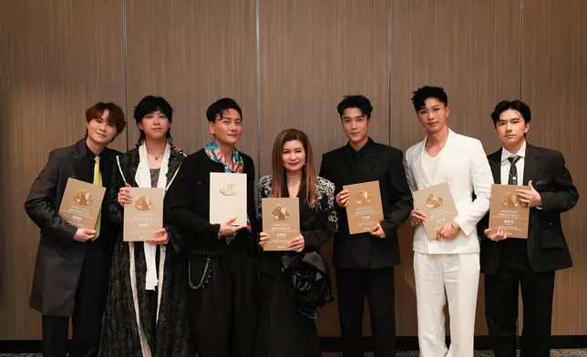 胡鴻鈞、吳業坤、黃宗澤、樂易玲、丁子朗、李爾晨、胡子貝