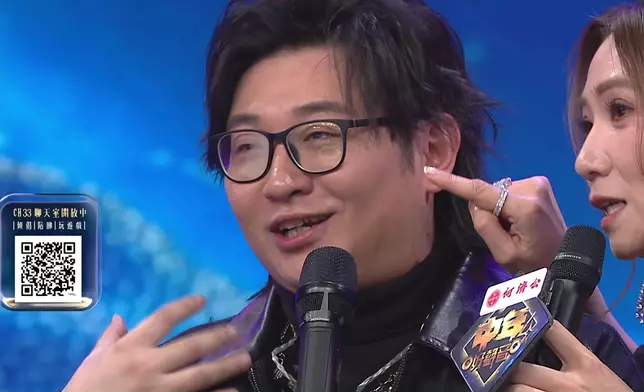 范子睿眼鏡起霧，重現吳業坤的經典場面。