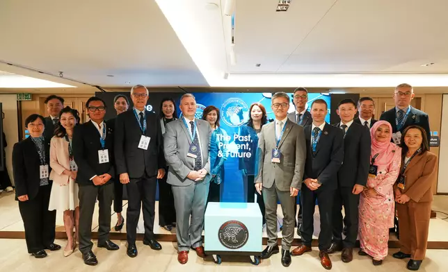 亞洲專業談判聯盟成員和主禮嘉賓大合照。