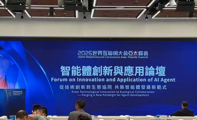 巴士的報記者攝