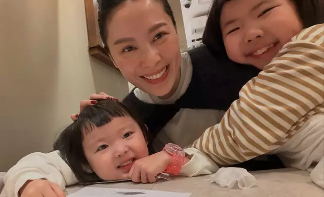 三母女好sweet。