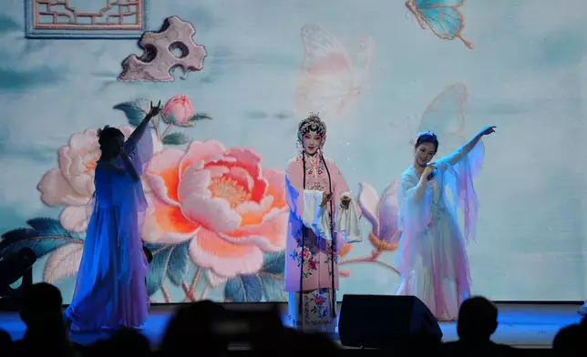 巴士的報記者攝