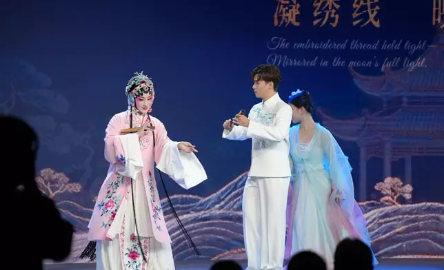 巴士的報記者攝