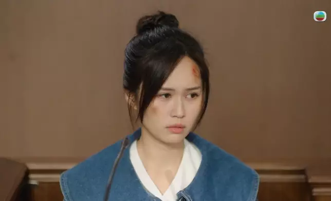 超怡微表情做到足。