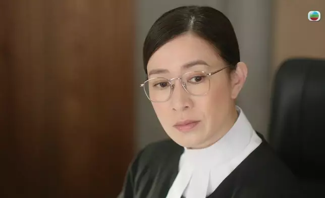 超怡微表情做到足。