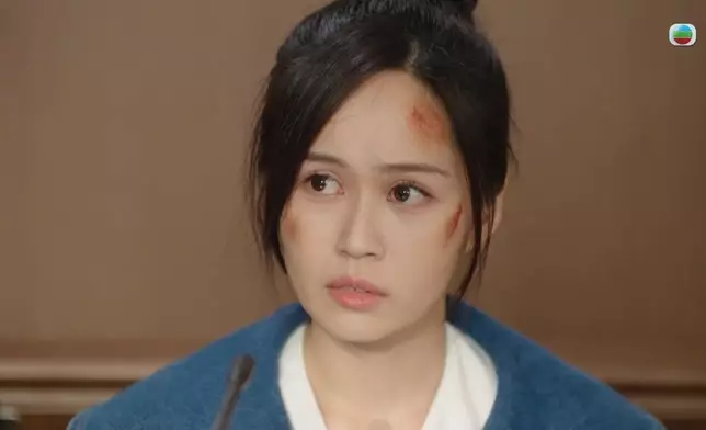 超怡微表情做到足。