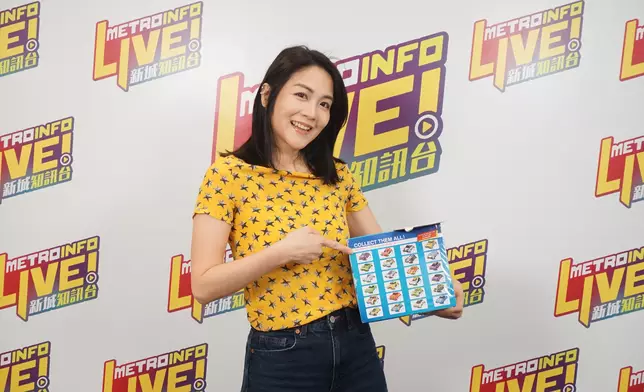 車仔自揭來自聽障家庭，12歲時母親去世，曾遭受虐打及遺棄。