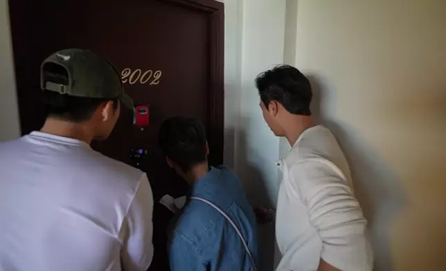 個房門睇嚟好難開咁喎。