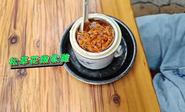 呢啲老字號腸粉店啲嘢食望落係OK嘅。