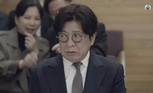 丘梓謙當年上庭，身為法官的許紹雄非常尷尬。