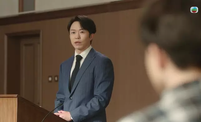 邵展鵬於庭上「係人都睥」。