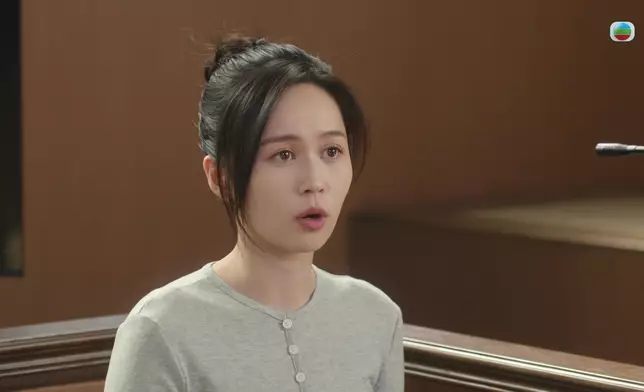 邵展鵬於庭上「係人都睥」。