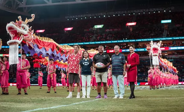 文化體育及旅遊局局長羅淑佩（左二）與旅發局主席林建岳（右二）主持開幕禮。旅發局圖片